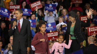 Illustration for article titled Malia and Sasha Obama: Our Favorite Photos